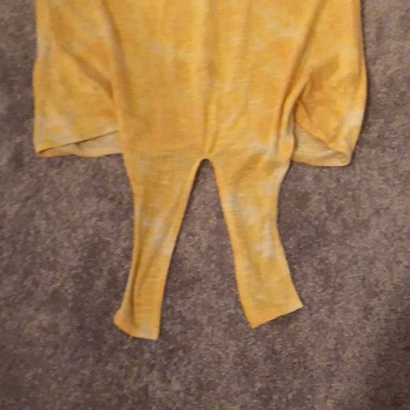 Ardene cropped tie tee - Picture 3 of 4